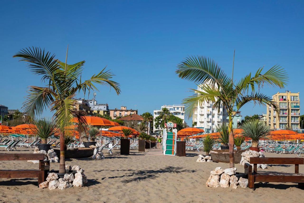 Hotel Berenice Rimini Extérieur photo