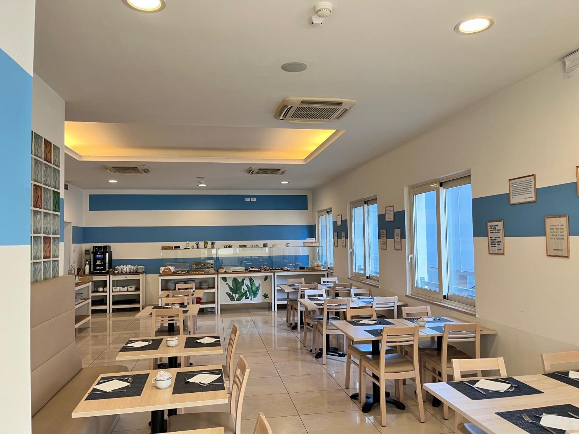 Hotel Berenice Rimini Extérieur photo
